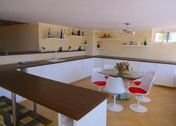 Вилла Mermaid Адехе