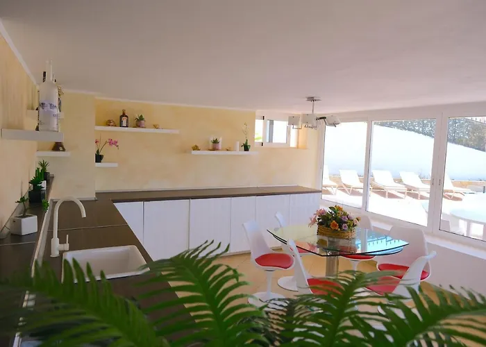 Mermaid Вілла *