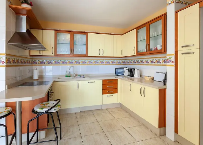 Mermaid Вілла Адехе